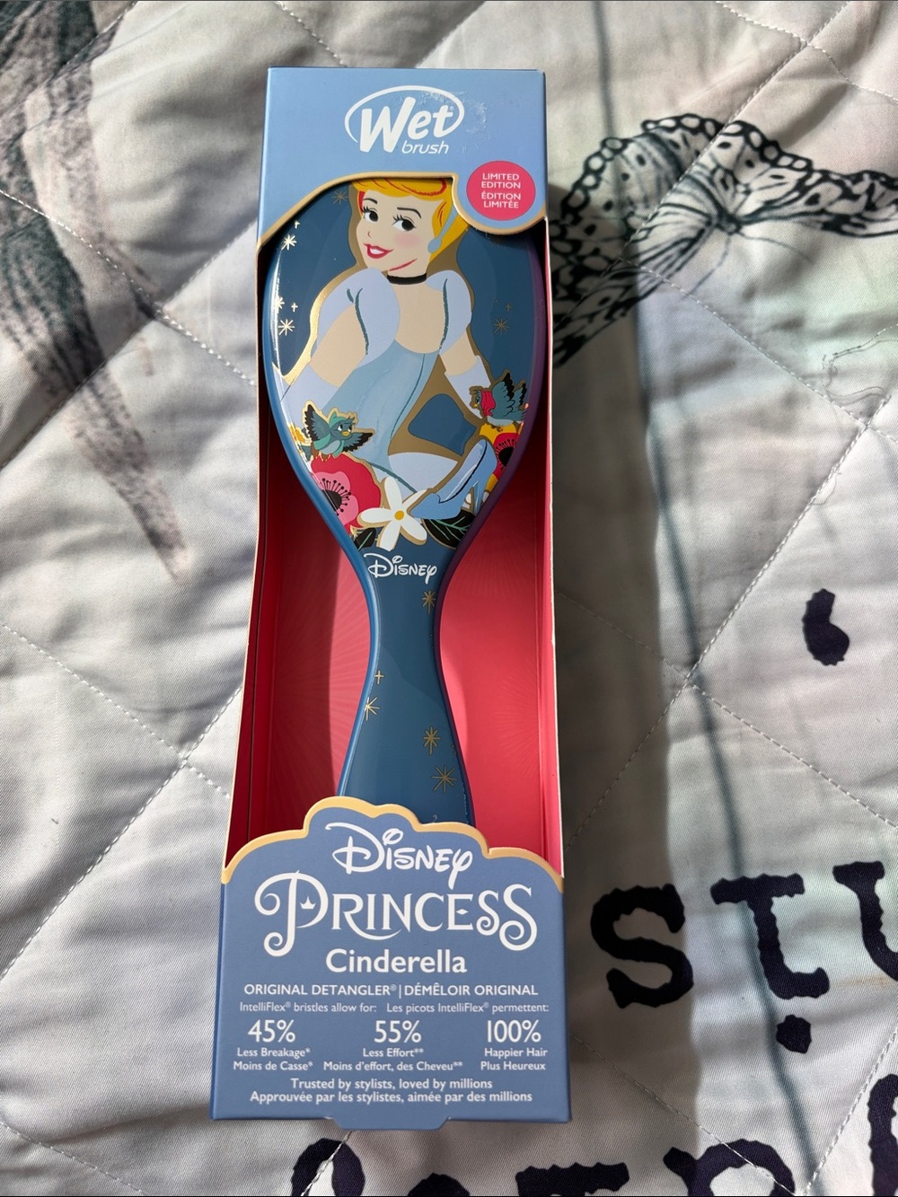 Disney Princess Cinderella Wet Brush - Blue with Pink Box